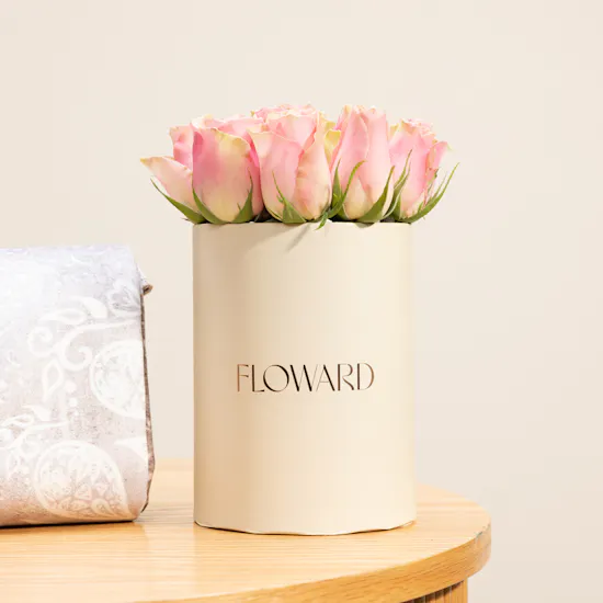 Tip of The Day CEO of My Own Life Black Box | Portable Sejadah and Flowers