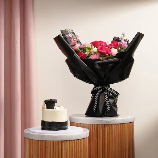 Sweetylicious Graduation Korean Cake | Blossoming Blooms