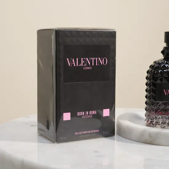عطر فالنتينو أومو بورن إن روما إنتنس أو دو بارفيوم للرجال من فالنتينو | 100 مل