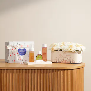 Floward x LETOILE Clarins Skin Care Set | Blushing Flowers