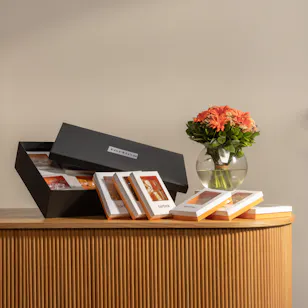Tortina Moleed Sweets VIP Box  | Petals Dream Vase