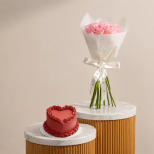 The Hummingbird Bakery Personalized Ruby Heart Cake | Gorgeous Pink Roses Bouquet