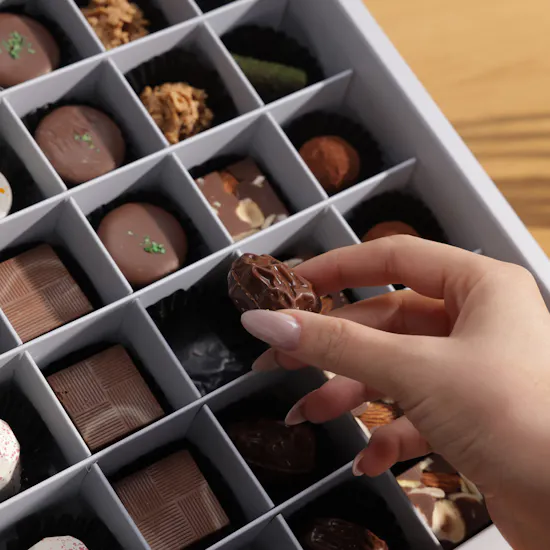 Fillings Chocolate Mix Premium Box | Sweet Moments Flowers
