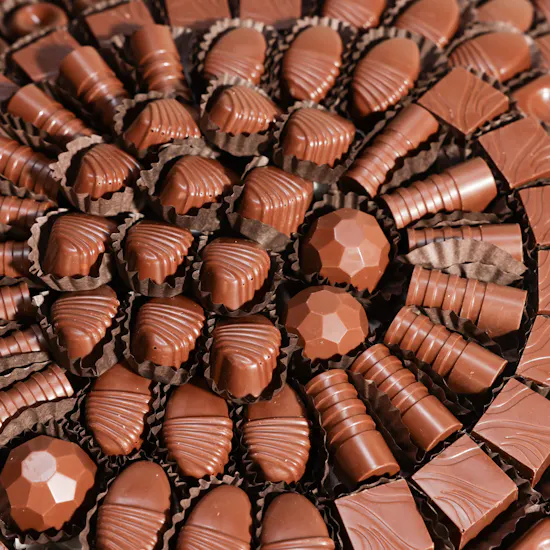 Floward Grand Chocolate Wooden Tray