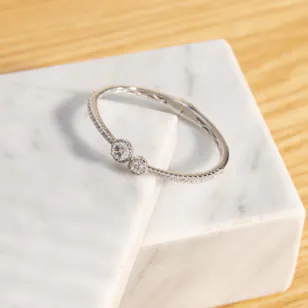 Felizmoda Elegant Silver Bangle