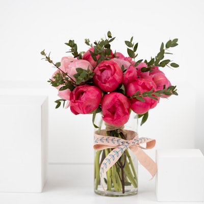 Summer Bloom Peonies | Vase