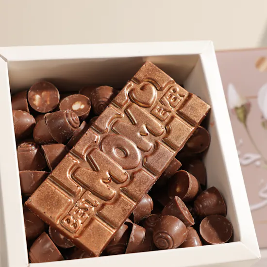 Ghazl Chocolatier Best Mom Ever Mini Chocolate Box | Serene Love Flowers