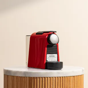 Nespresso Essenza Mini D30 Red Coffee Machine Nespresso Essenza Mini D30 Red Coffee Machine