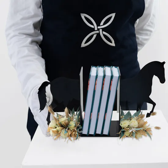 Black Horse Bookends | Baby Roses