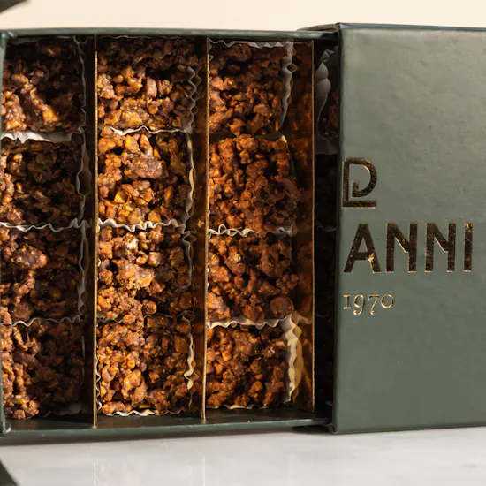 Giovanni Milk Nuts Caramelized Chocolate Box | 22 Pieces