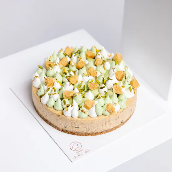Guillermo Baklava Cheesecake | Roses