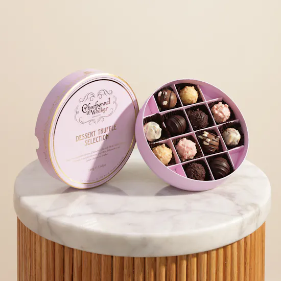 صندوق تشكيلة شوكولاتة الترافل من شاربونيل ات ووكر