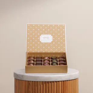 Linne Omani Chocolate Box | 20 Pieces 