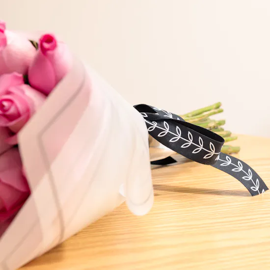 15 Pink Roses Bouquet