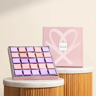 Passionelle Voyage Chocolate Gift Box