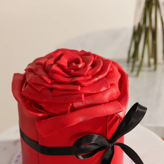 Cle Bakery Scarlet Bloom Cake | Classical Red Roses Bouquet