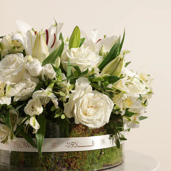 White Charm Flowers Vase