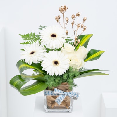 Serene Elegance | Floral Vase