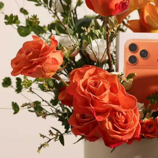 Apple iPhone 17 Pro Cosmic Orange 256 GB | Sunshine Flowers Box