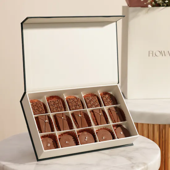 Floward Essence of Joy Small Box | Graceful Blooms Flowers Bouquet