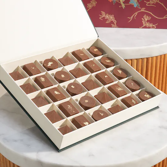 Floward Birdsong Medium Chocolate Box