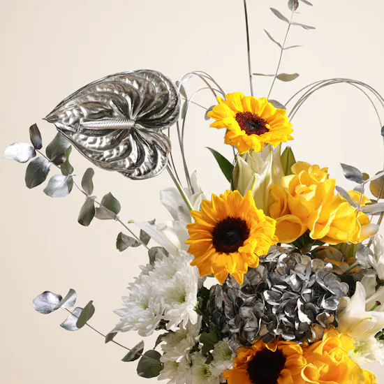 Silver Glow Brilliance Flowers Vase