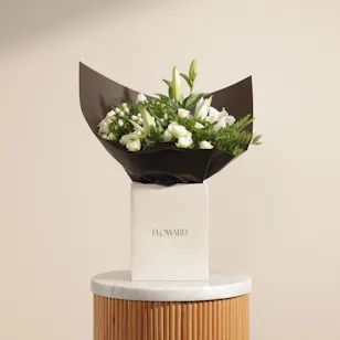 Pearl Glow Flowers Bouquet Pearl Glow Flowers Bouquet