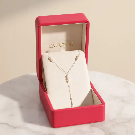 L’azurde Round Diamond & Pearl Women's Necklace