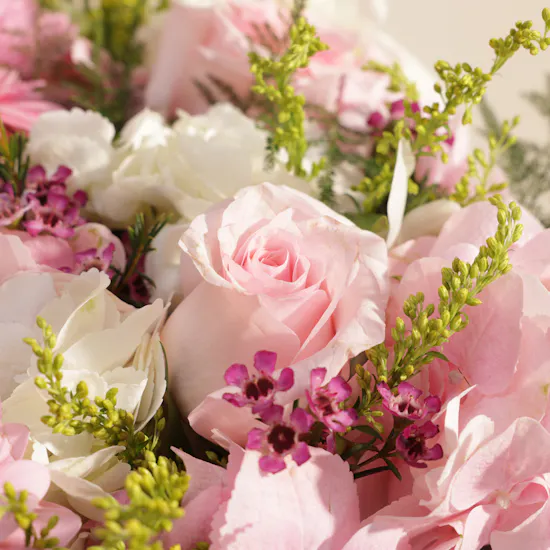 Delightful Charm Flowers Box