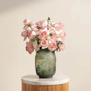 Serene Beauty Roses Vase Serene Beauty Roses Vase