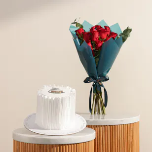 December Cake Hajj Mabroor White Ruffle Cake | Petal Code Flowers December Cake Hajj Mabroor White Ruffle Cake | Petal Code Flowers