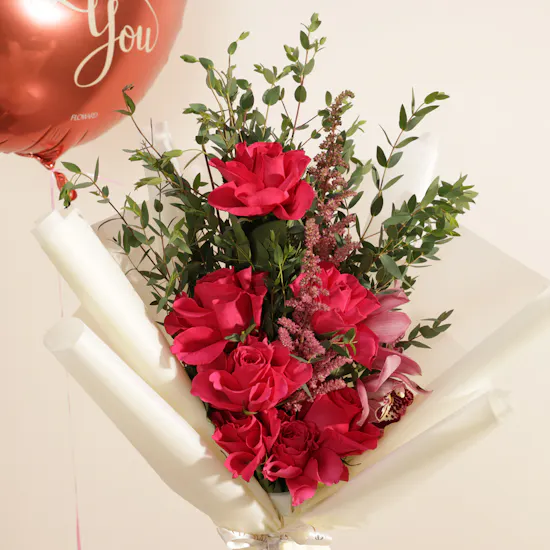 Sweet Atelier Love You Cake | I love you Balloons and Flowers Bouquet