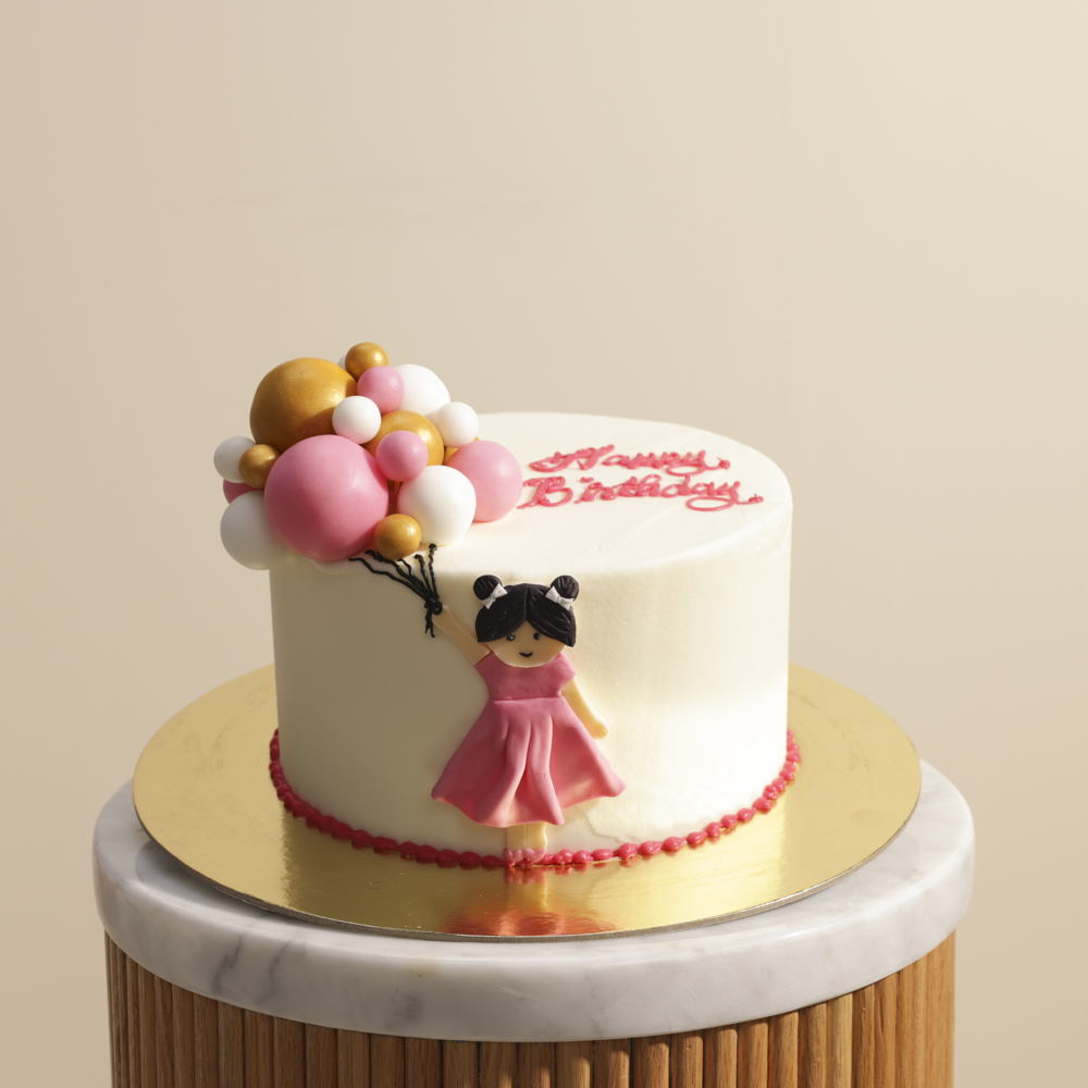 كيك يوم ميلاد سعيد للطفله من هلن