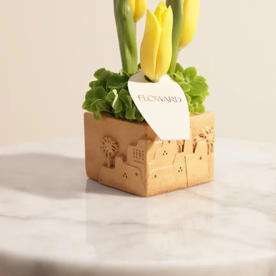 Al Diryiah Founding Day Flower Vase