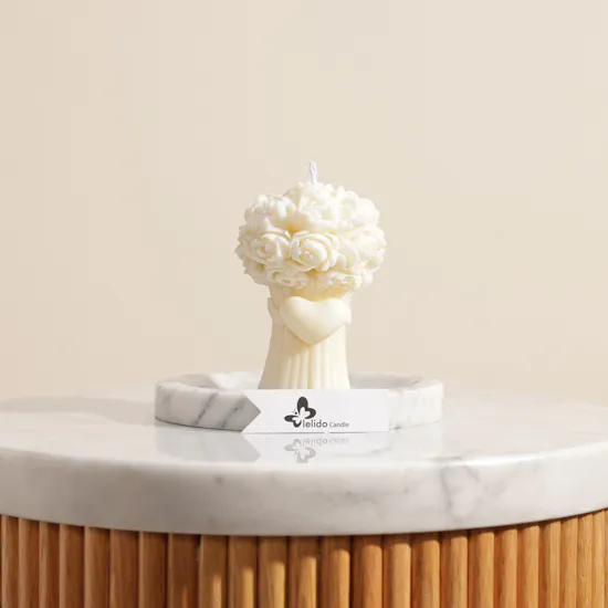 Lelido Flowers Bouquet with Heart Medium Candle