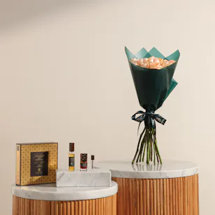 Abdul Samad Al Qurashi Super Agarwood Oil | Peach Bliss Rose Bouquet