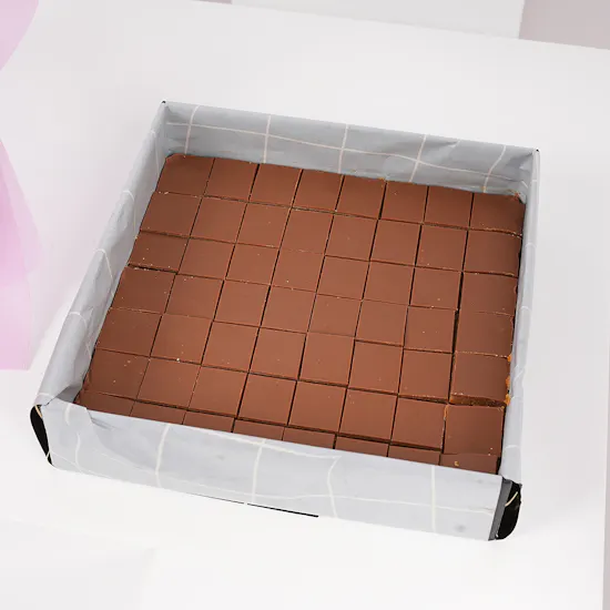 Hanoverian Caramel Chocolate | Roses