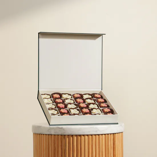 Floward Roses Medium Chocolate Box