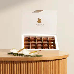 Abucci Classic Chocolate Box and White Elegance Anthurium Abucci Classic Chocolate Box and White Elegance Anthurium