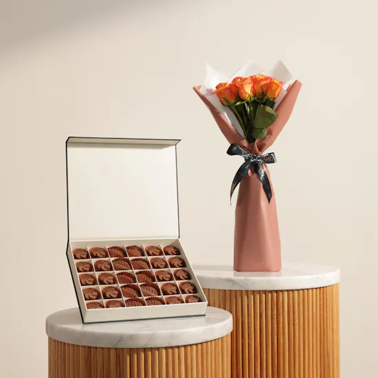 Floward Medium Chocolate Box | Afterglow Flower Bouquet
