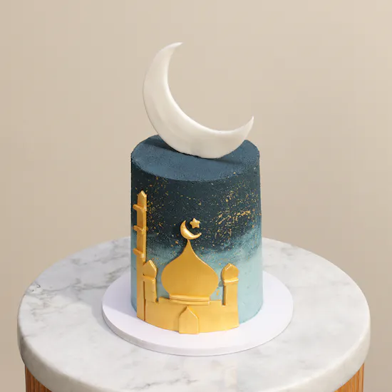 كيك الفانيليا بتصميم رمضان من سويتليشز
