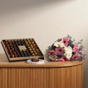 Nua Dates Luxury Gifting Box 1kg | Gerbera Bouquet Nua Dates Luxury Gifting Box 1kg | Gerbera Bouquet