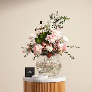 Coach Chelsea Ladies Watch | Flowers Vase