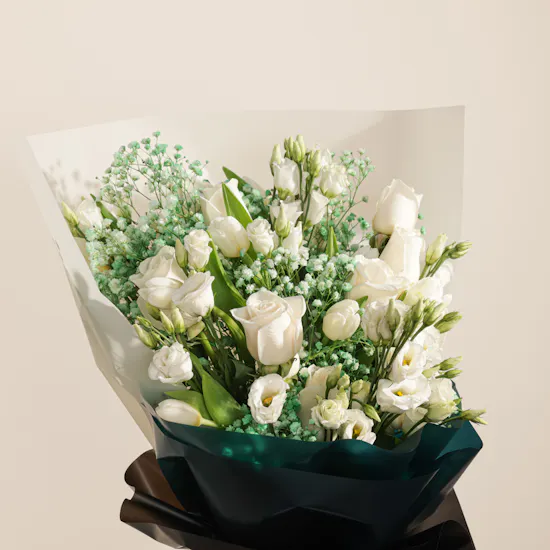 White Elegancy Flowers Bouquet