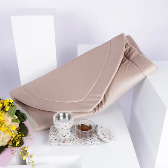 Quffa Prayer Gift Box | Beautiful flowers