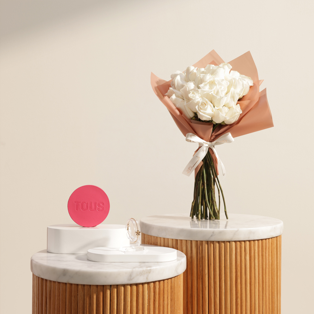 Tous Daisy Chain Gold Plated Bracelet | Pure Garden White Rose Bouquet