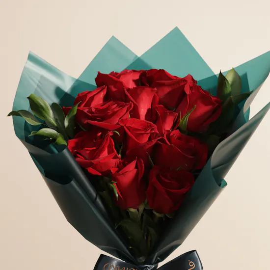 Almosafer 1000 Almosafer Points Gift Card | Red Rose Bouquet