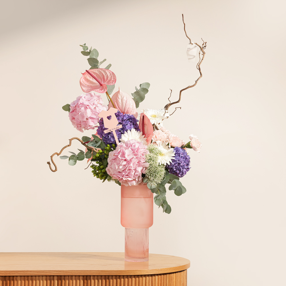 Newborn Vibrant Flower Vase