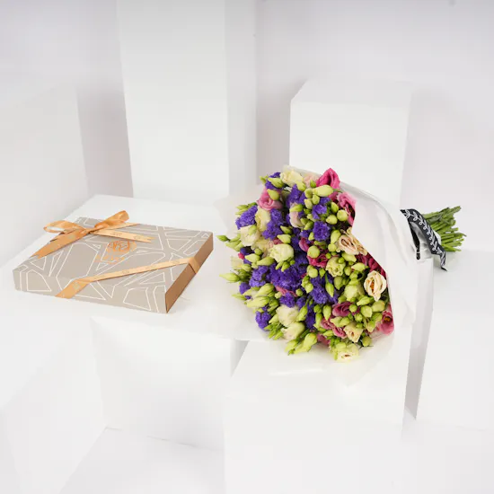 Levo Small Chocolate Box | Devotion Bouquet
