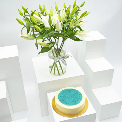 كيك البلو فلفت من منش بيكري | مزهريه الليليوم كيك البلو فلفت من منش بيكري | مزهريه الليليوم